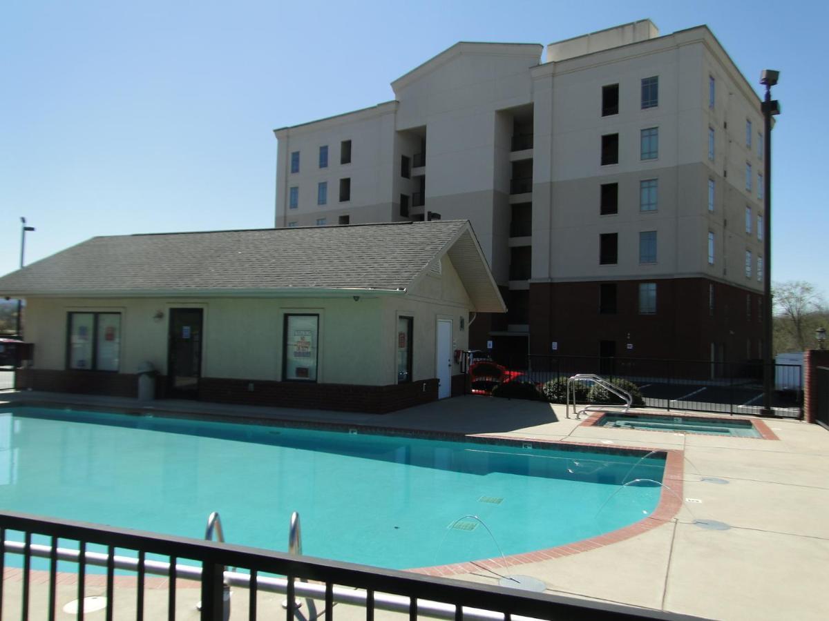 River Crossing Resort Pigeon Forge Exterior photo